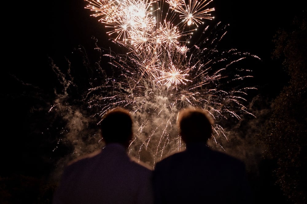 Feu d’artifice pour un mariage romantique