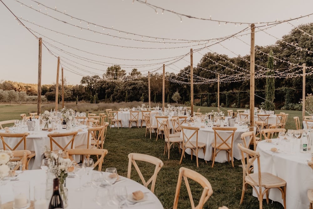 Mariage bohème chic avec dîner en plein air